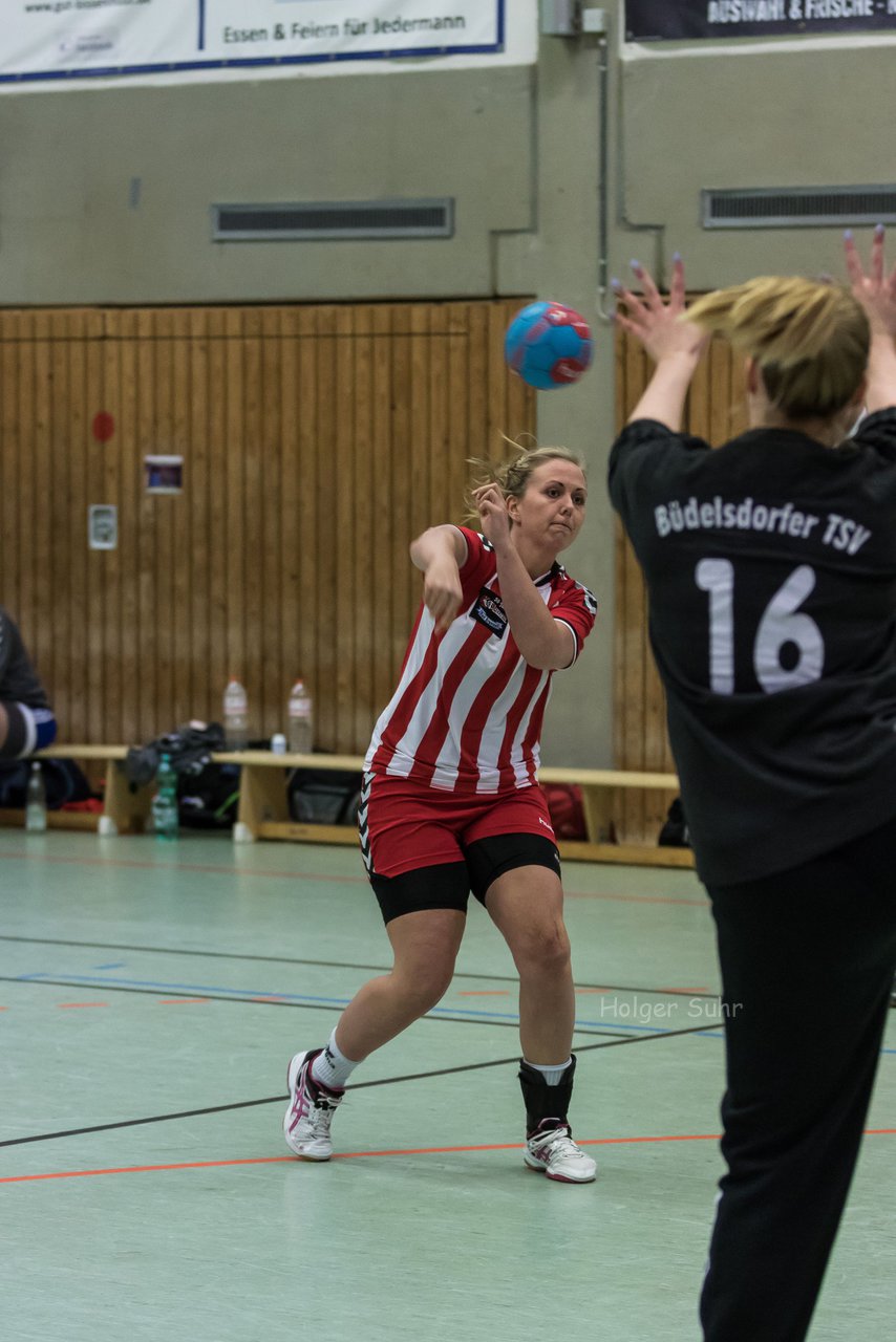 Bild 261 - Frauen Barmstedter TS - Buedelsdorfer TSV : Ergebnis: 26:12